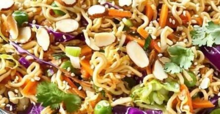 Crunchy Asian Ramen Noodle Salad