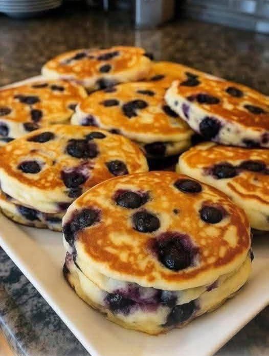 How to Make Fluffy Blueberry Protein Pancakes