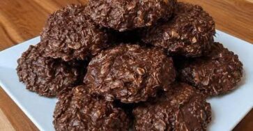 No-Bake Chocolate Oatmeal Cookies