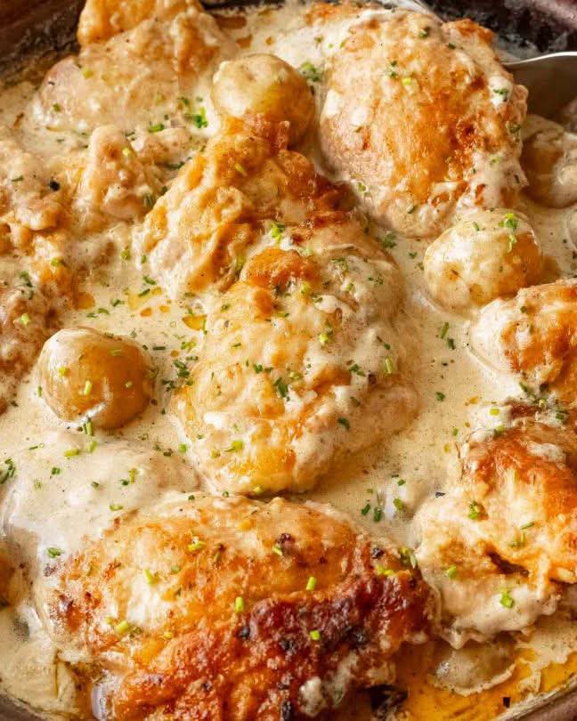 Chicken Thighs with Tender Potatoes