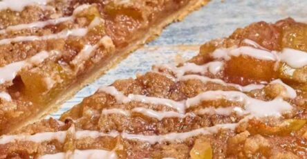 Apple Streusel Dessert Pizza