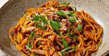 Chicken Yaki Udon Stir-Fry