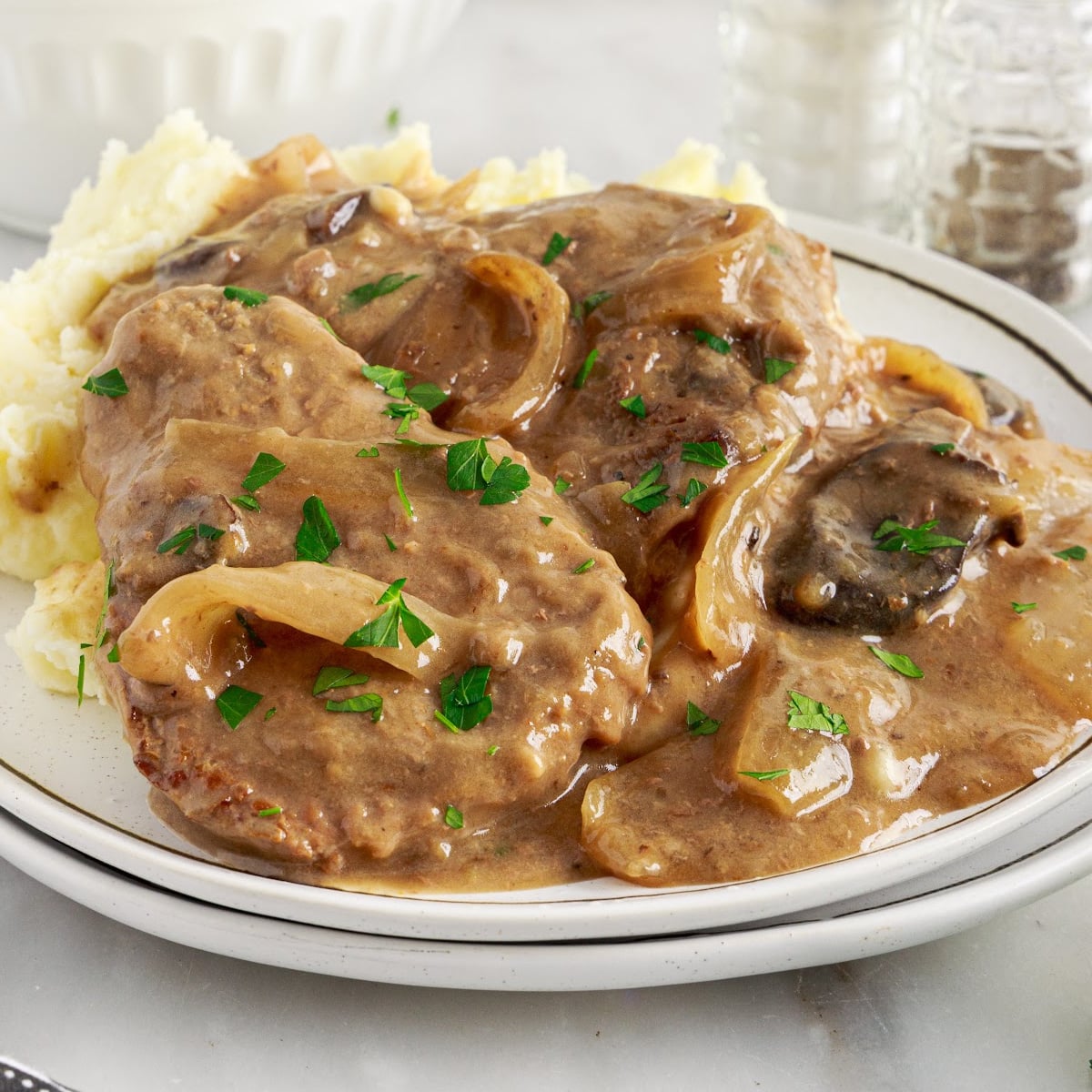 Cube Steak with Mushroom and Onion Gravy