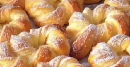 Golden Twisted Brioche Rings