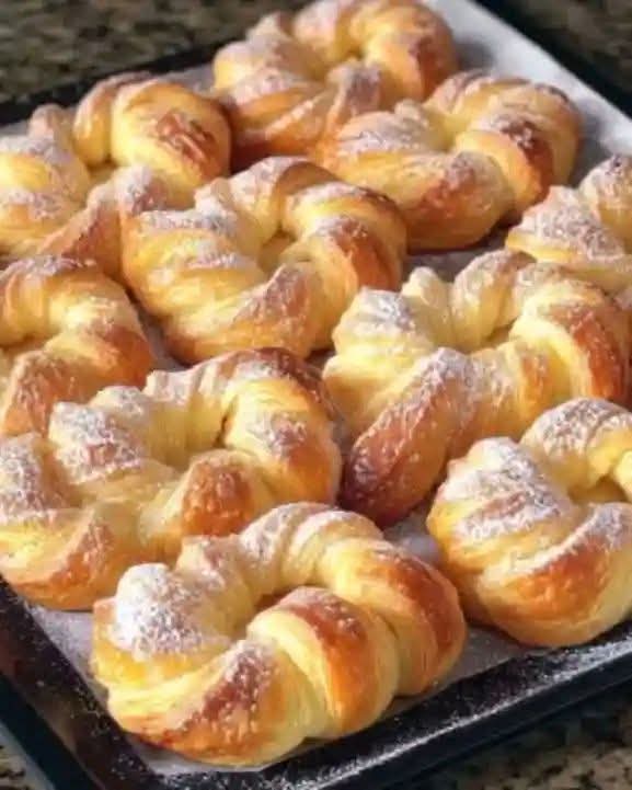 Golden Twisted Brioche Rings