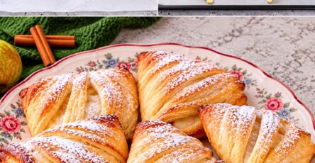 Quick & Easy Golden Pear Turnovers