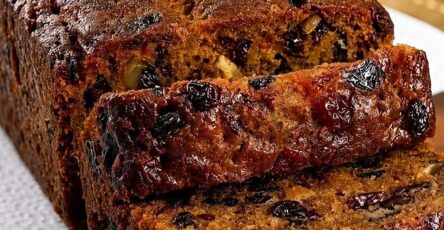 Classic Old-Fashioned Christmas Fruitcake